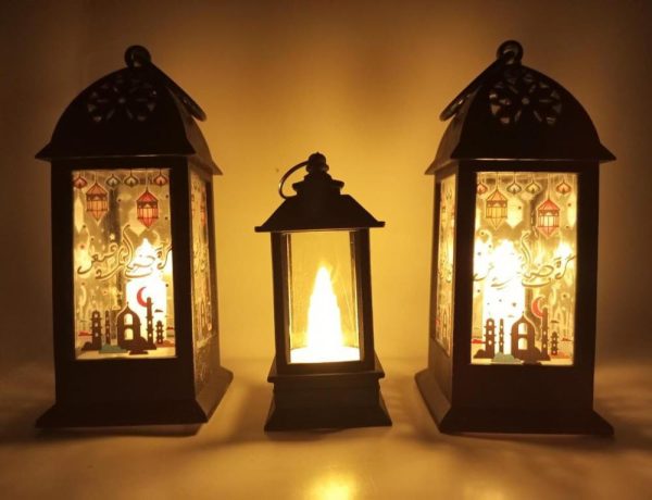 Ramadan LED Flame Light Decoration Lamp, Pack Of 3 (Black) Material: Metal, Plastic Pack Of: Pack Of 3 2 x Large 2 x 2 x 6 Inches 1x Small 1.7 x 1.7 x 4.5 Inches Package Includes: 3 x LED Flame Light Decoration Lamp